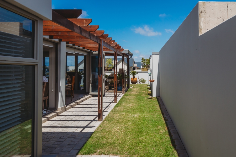 3 Bedroom Property for Sale in Blue Mountain Village Western Cape